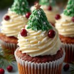 Christmas Tree Cupcakes: 12 Festive Treats for the Holidays 4 Christmas Tree Cupcakes